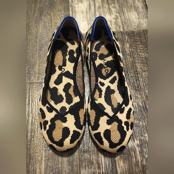 Rothy's Black,Brown and Tan Flats Stylish Loafers Size 7 EUC - Picture 2 of 6